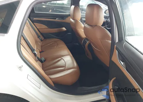 2017 Buick Lacrosse Essence z USA, uszkodzony, nr VIN 1G4ZP5SS2HU167149